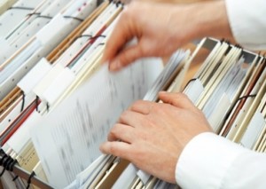 plasta-dikaiogitika-570-380×270-300×213